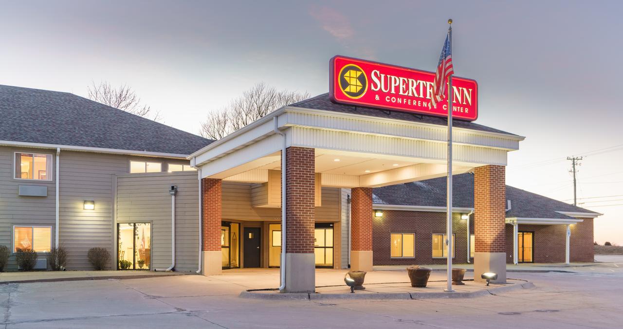 Supertel Inn And Conference Center Creston Екстериор снимка